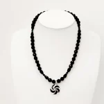 Onix necklace and earrings